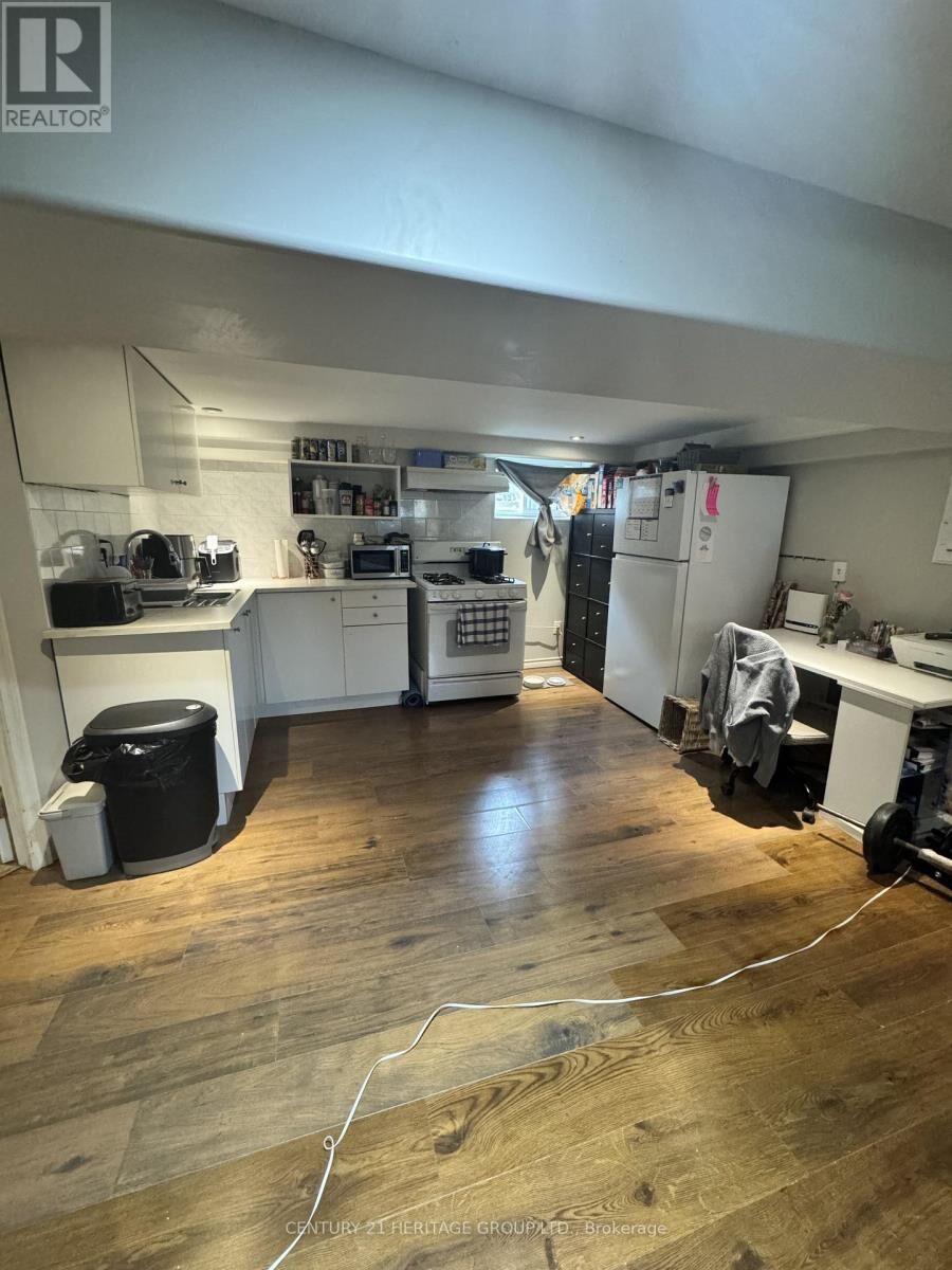 Property Photo:  166 Erindale Avenue Bsmnt  ON L8K 4R4 