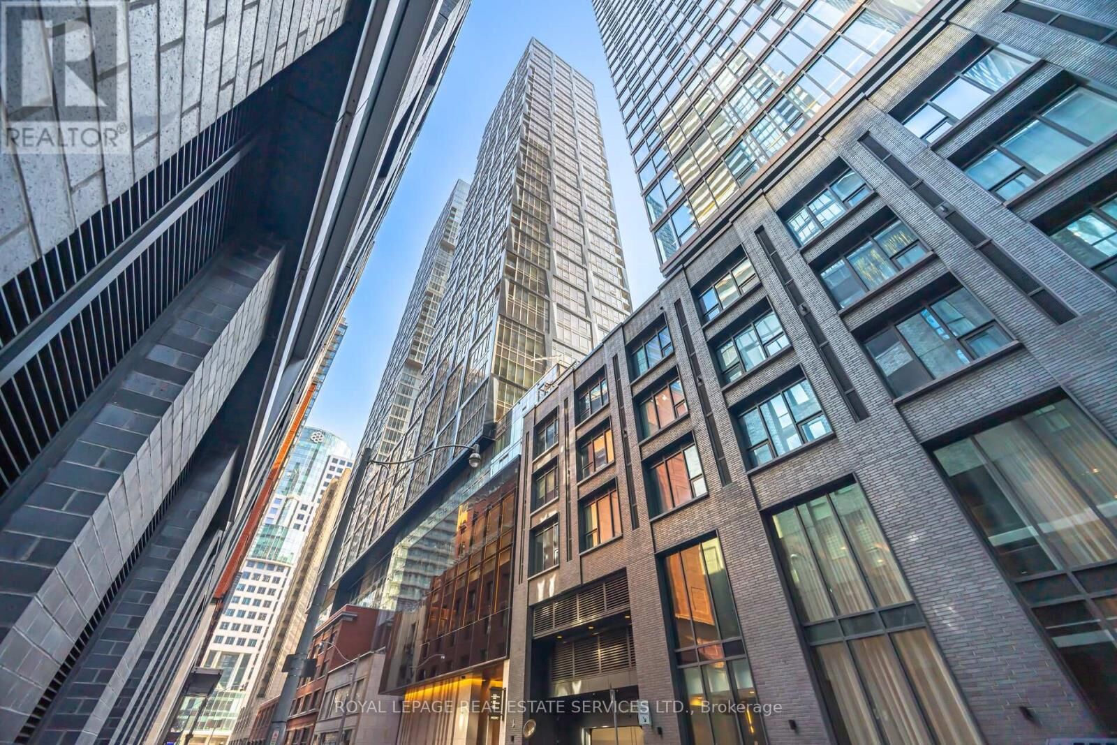 Property Photo: 35 Mercer Street 2316 ON M5V 1H2