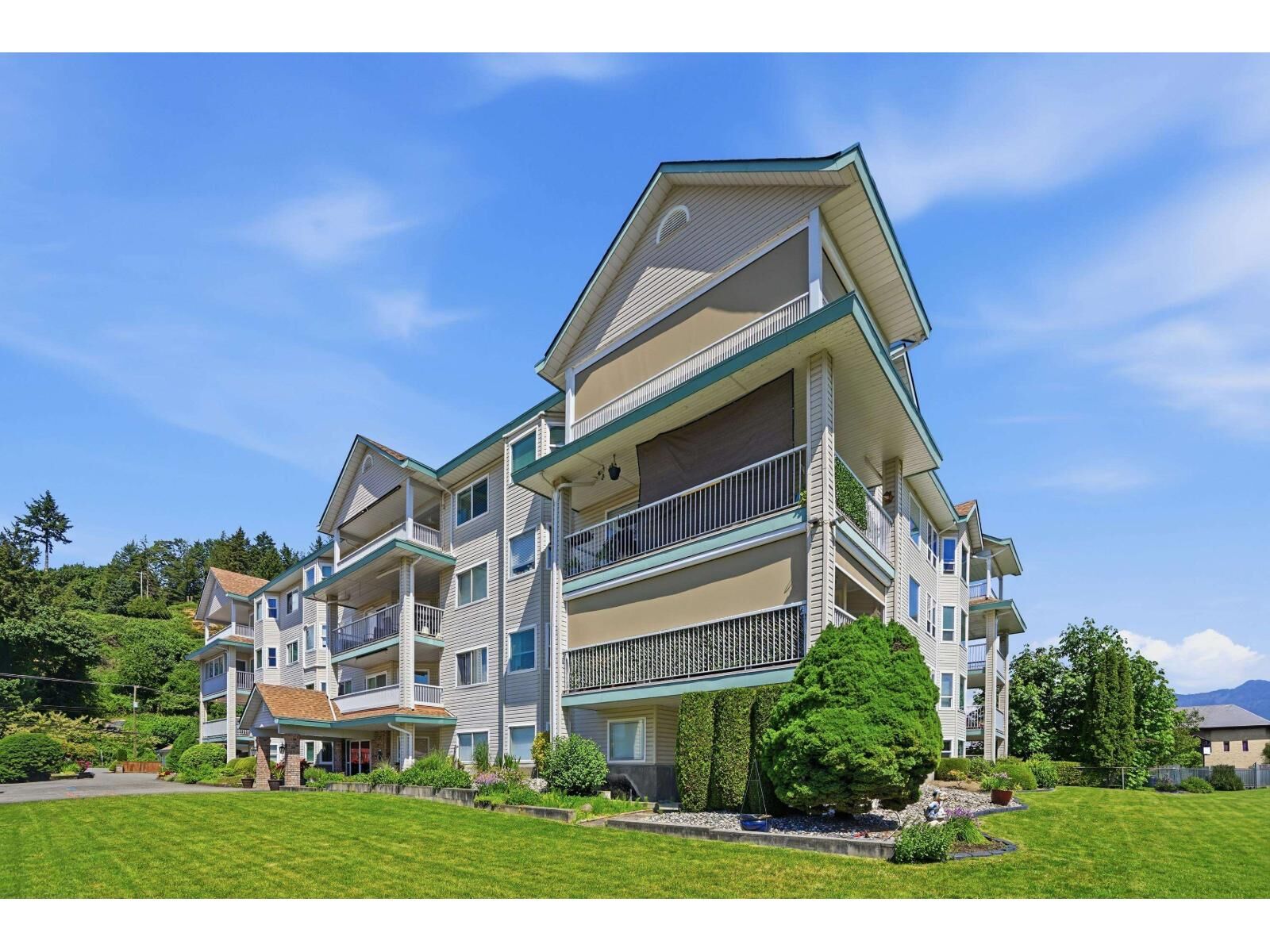Property Photo: 46966 Yale Road 304 BC V2P 2S7