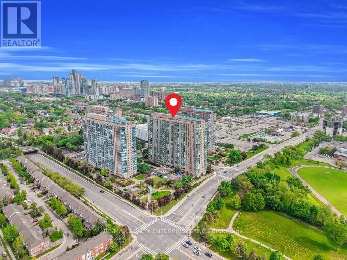 Property Photo:  145 Hillcrest Avenue 2016  ON L5B 3Z1 