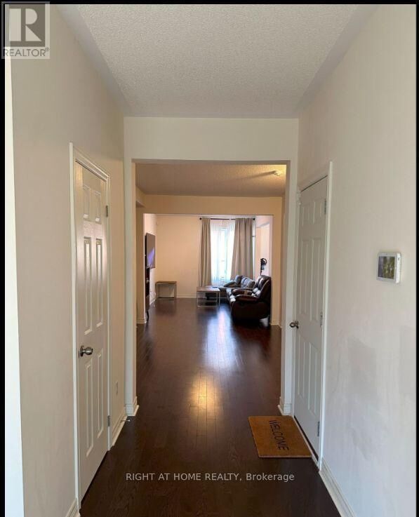 Property Photo:  609 Bessborough Drive  ON L9T 8V9 