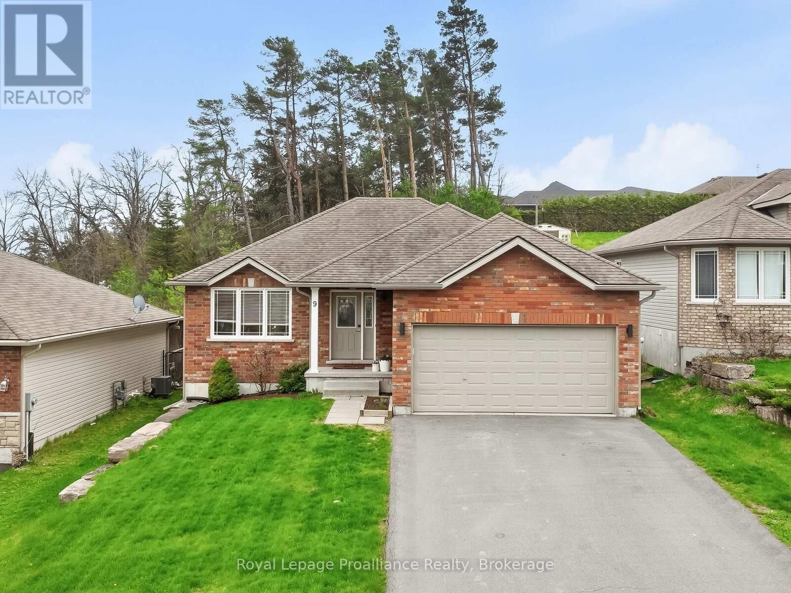 Property Photo:  9 Mitchell Drive  ON K0K 2C0 