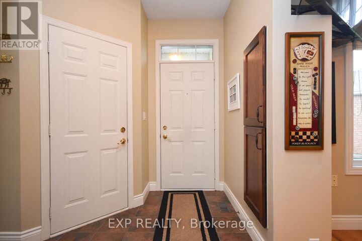 Property Photo:  29 Stonecroft Terrace  ON K2K 2V1 
