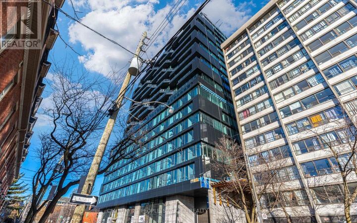 Property Photo: 195 McCaul Street East 910 ON M5T 1W6