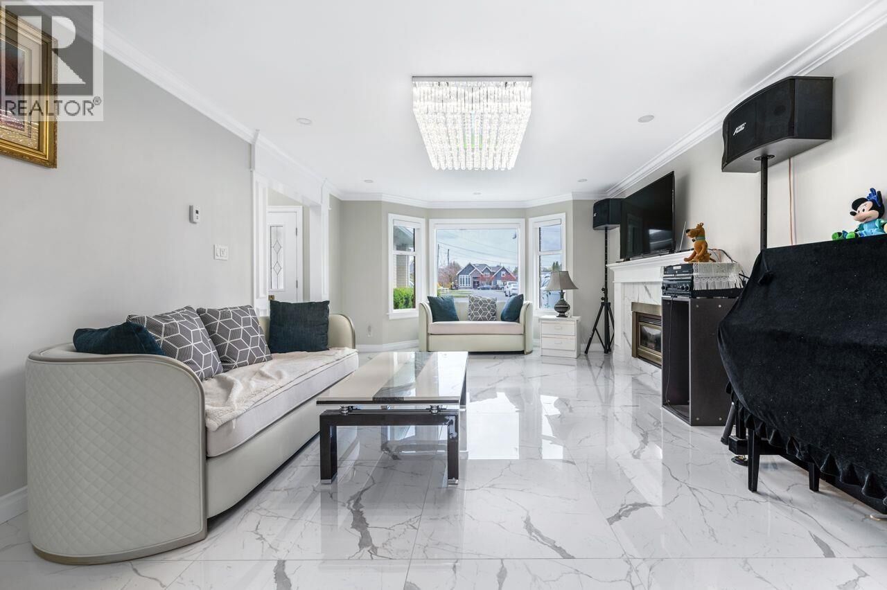 Property Photo:  9840 Southgate Place  BC V7A 2N2 