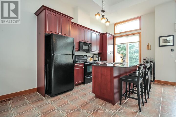 Photo de la propriété:  104 Farm Gate Road 7  ON L9Y 0L7 