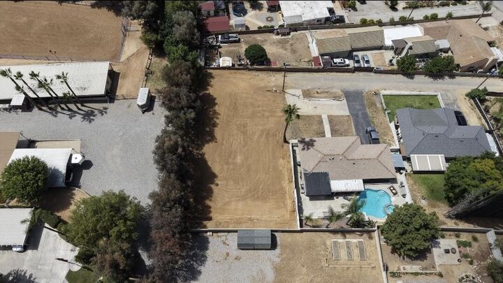 Property Photo:  31812 Hutto Lane  CA 92399 