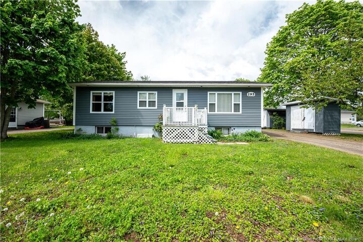 295 Buckingham Avenue — photo 1