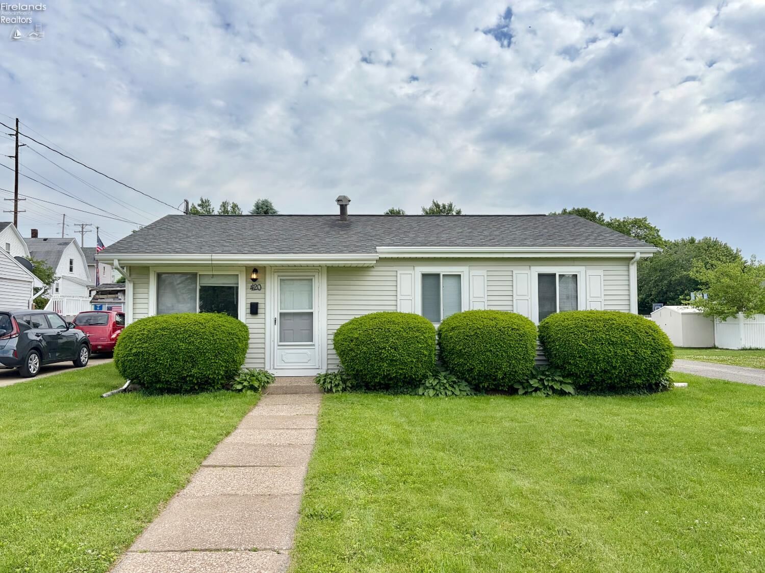 Property Photo:  420 Moore Avenue  OH 44811 
