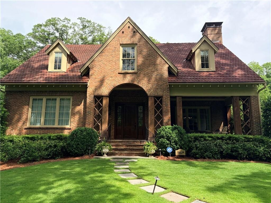 Property Photo: 1153 Oakdale Road NE GA 30307