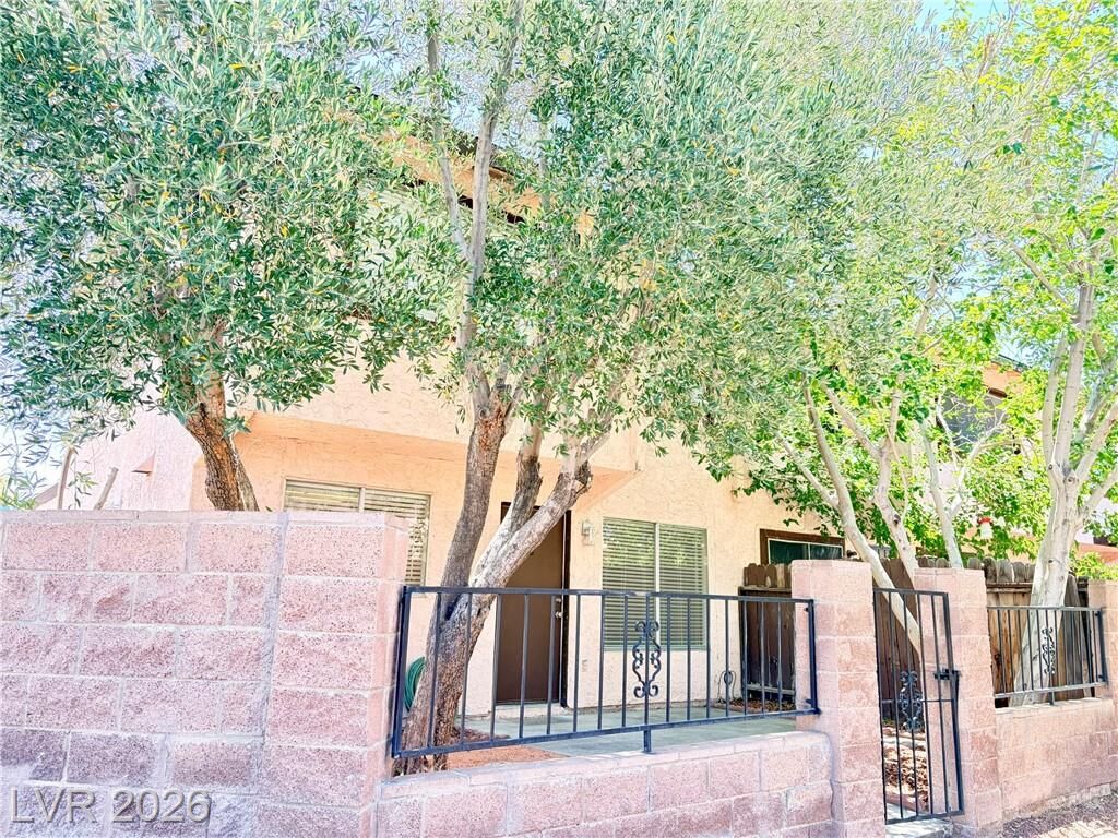 Property Photo:  1757 East Rochelle Avenue 1  NV 89119 