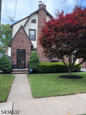 Property Photo:  12 Ferncliff Rd  NJ 07003 