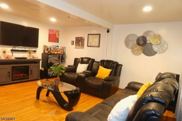 Property Photo:  142 Pearl St  NJ 07501 
