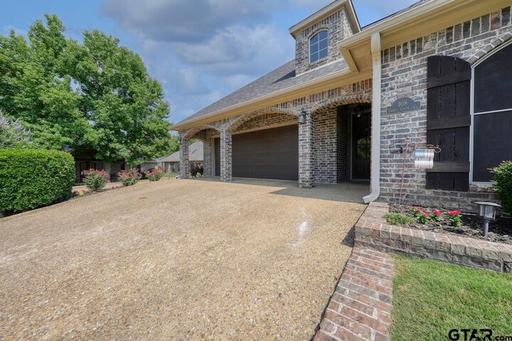 Property Photo:  108 Timber Creek Ct  TX 75771 