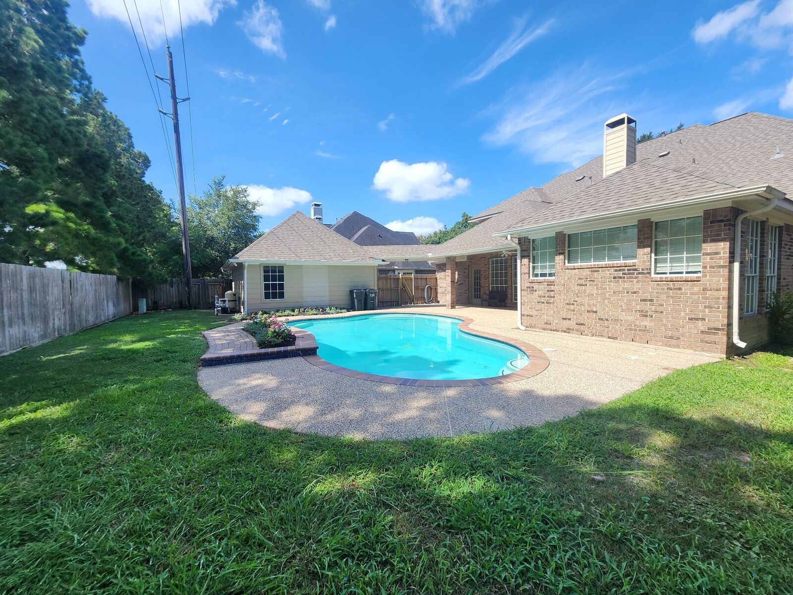 Property Photo:  819 Old Valley Way  TX 77094 