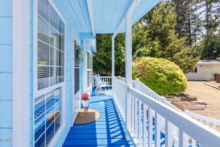 Property Photo:  3360 US-101 10  OR 97341 