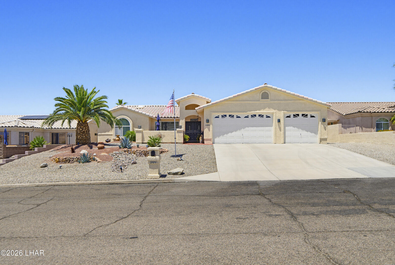 Property Photo:  2571 Ascot Dr  AZ 86403 