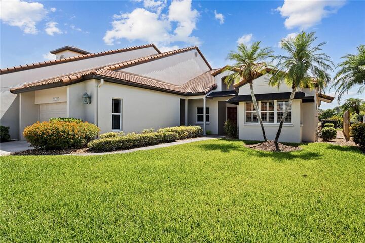 Property Photo:  7726 Calle Facil  FL 34238 