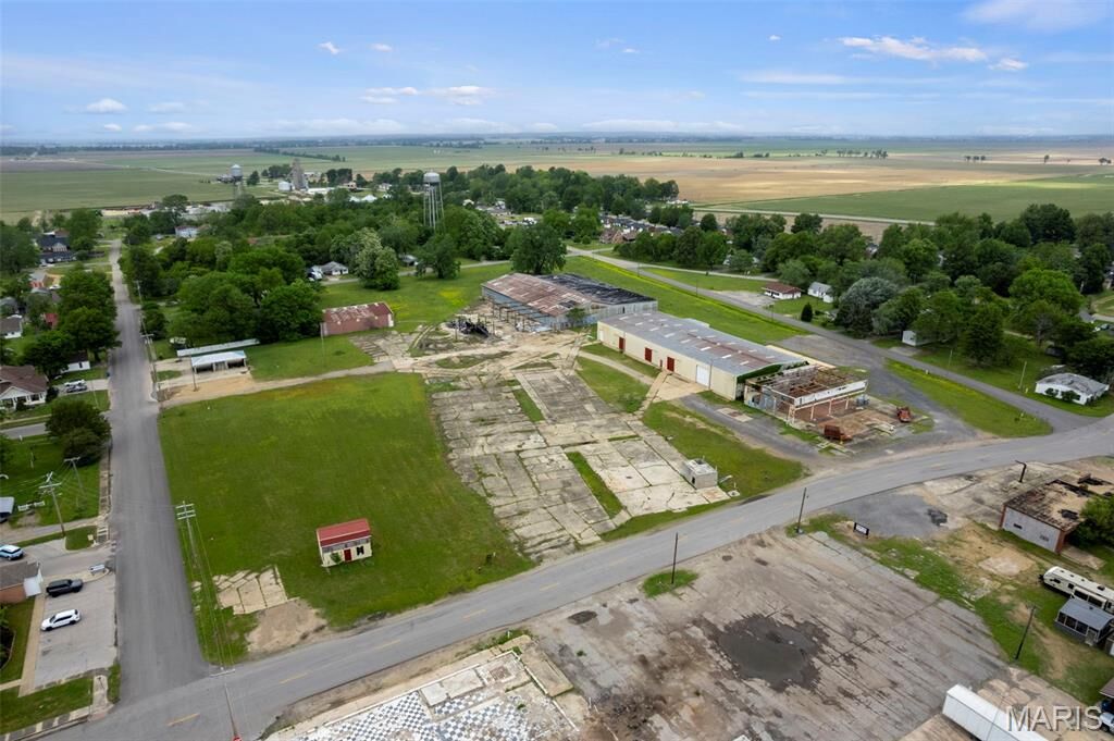 Property Photo:  110 N Main Street  MO 63848 