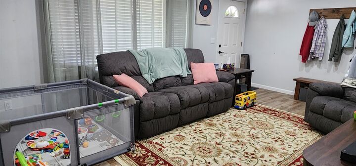 Property Photo: 1828 9th St SW ND 58701