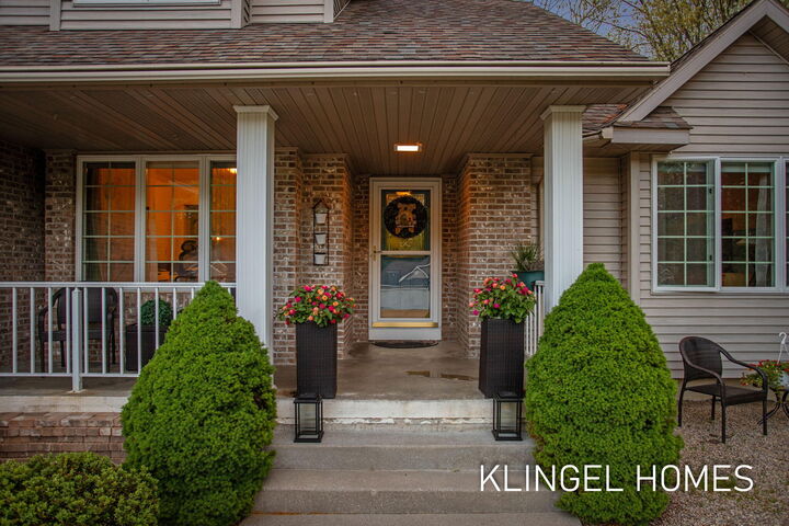 Property Photo: 19046 Sioux Drive MI 49456