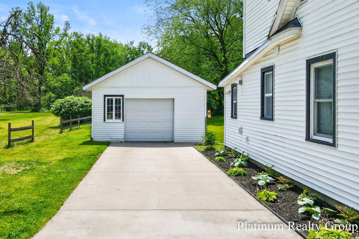 Property Photo: 736 4 Mile Road NE MI 49525