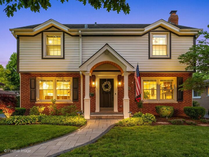 Property Photo: 949 S Euclid Avenue IL 60126