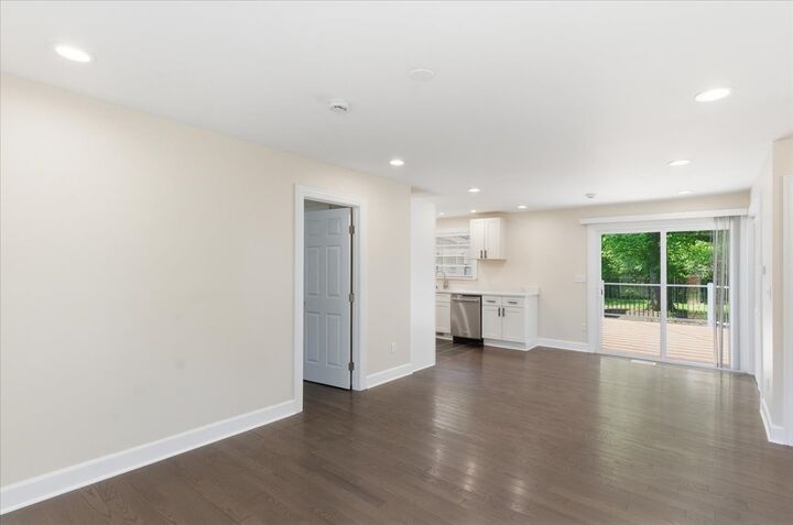 Property Photo: 7468 E Parr Street IL 60964