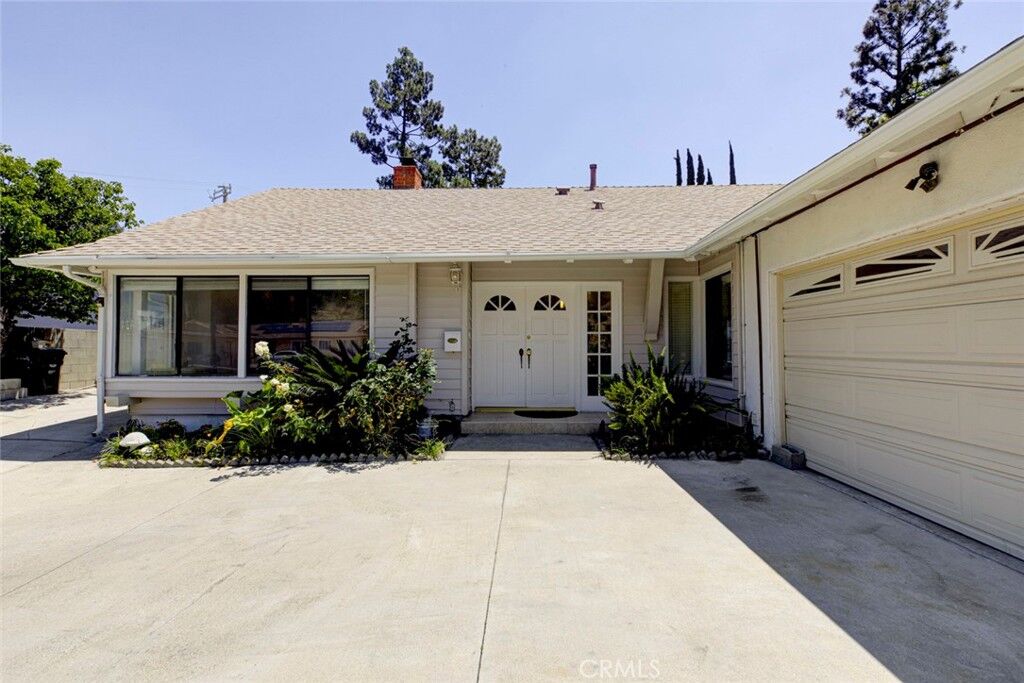 Property Photo:  6916 Estepa  CA 91042 