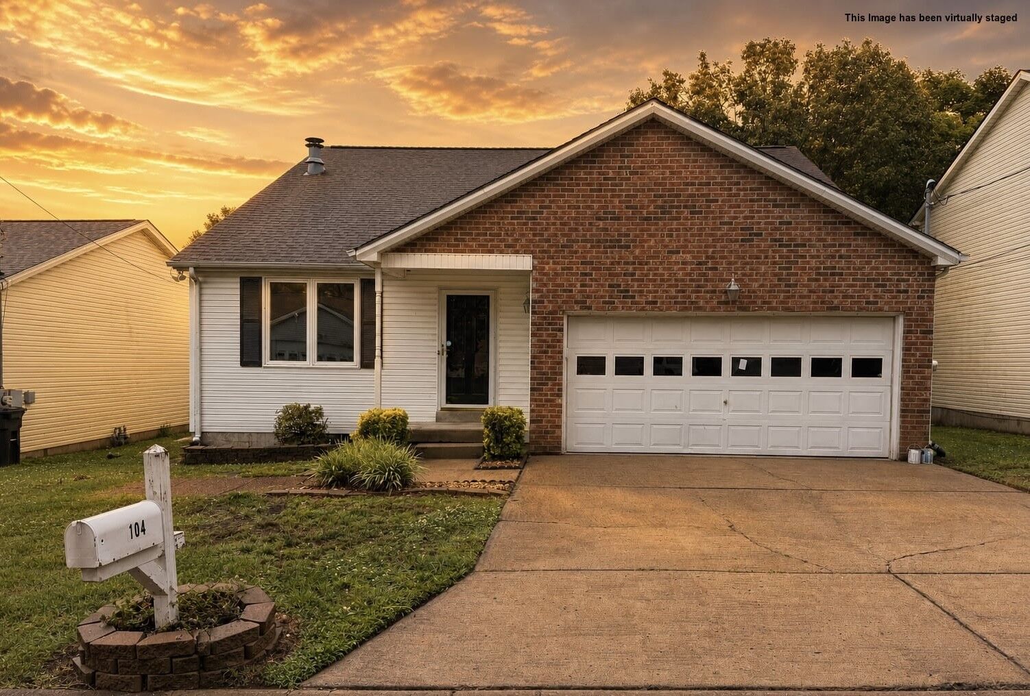 Property Photo:  104 Edgehill Ln  TN 37075 