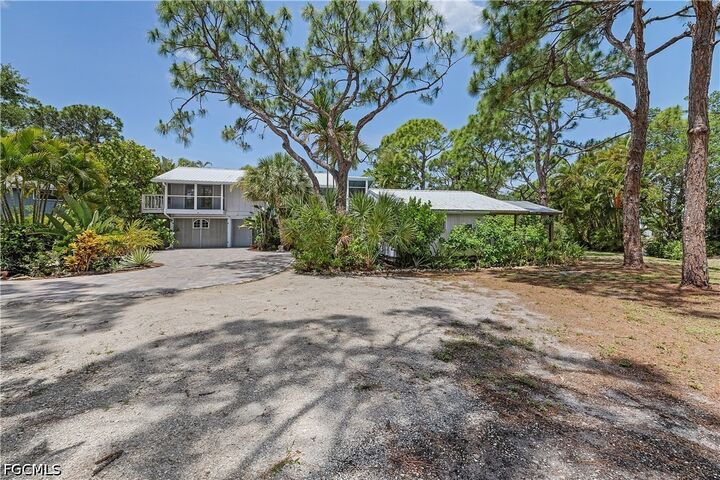 Property Photo:  10545 Habitat Trail  FL 33922 