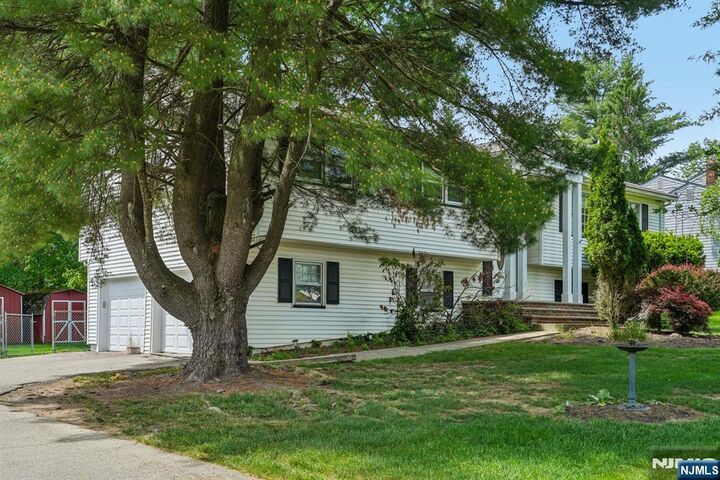 Property Photo:  22 Marlton Drive  NJ 07470 