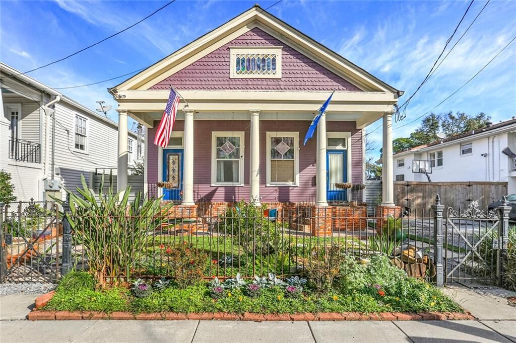 Property Photo:  6035 Tchoupitoulas Street  LA 70118 