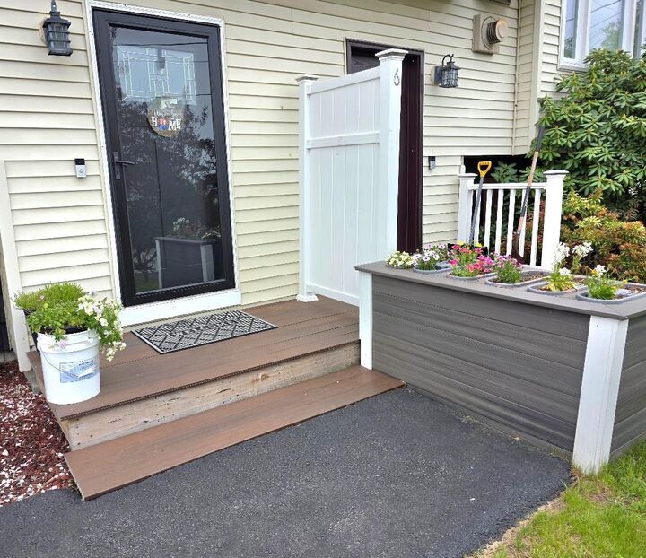 Property Photo:  6 L Matthew Drive  NH 03038 