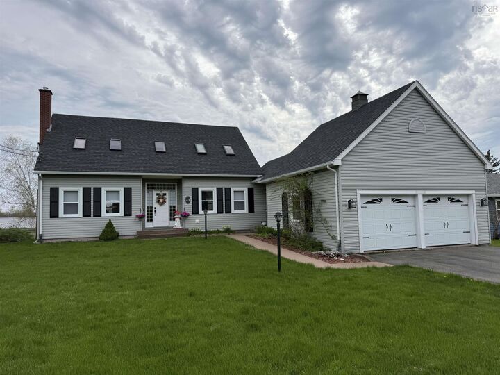 41 Birchview Crescent — photo 1