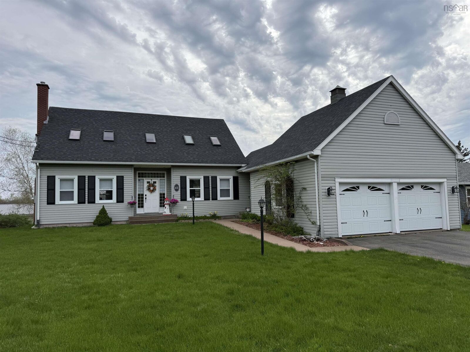 Property Photo: 41 Birchview Crescent NS B2H 5T6