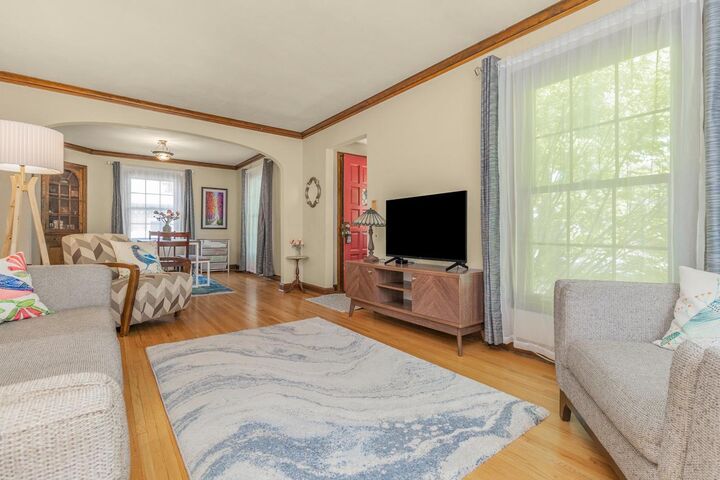 Property Photo:  1101 Humboldt Avenue  MN 55118 