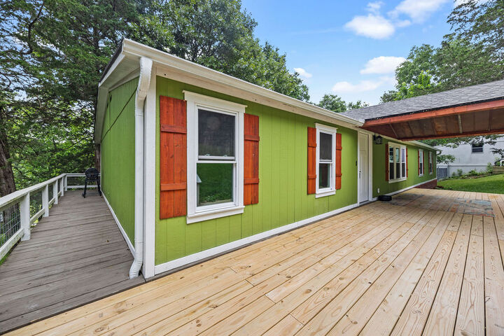 Property Photo:  8431 Navajo Trail  AR 72756 