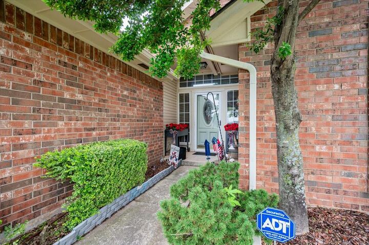 Property Photo: 2912 Astor Drive OK 73072