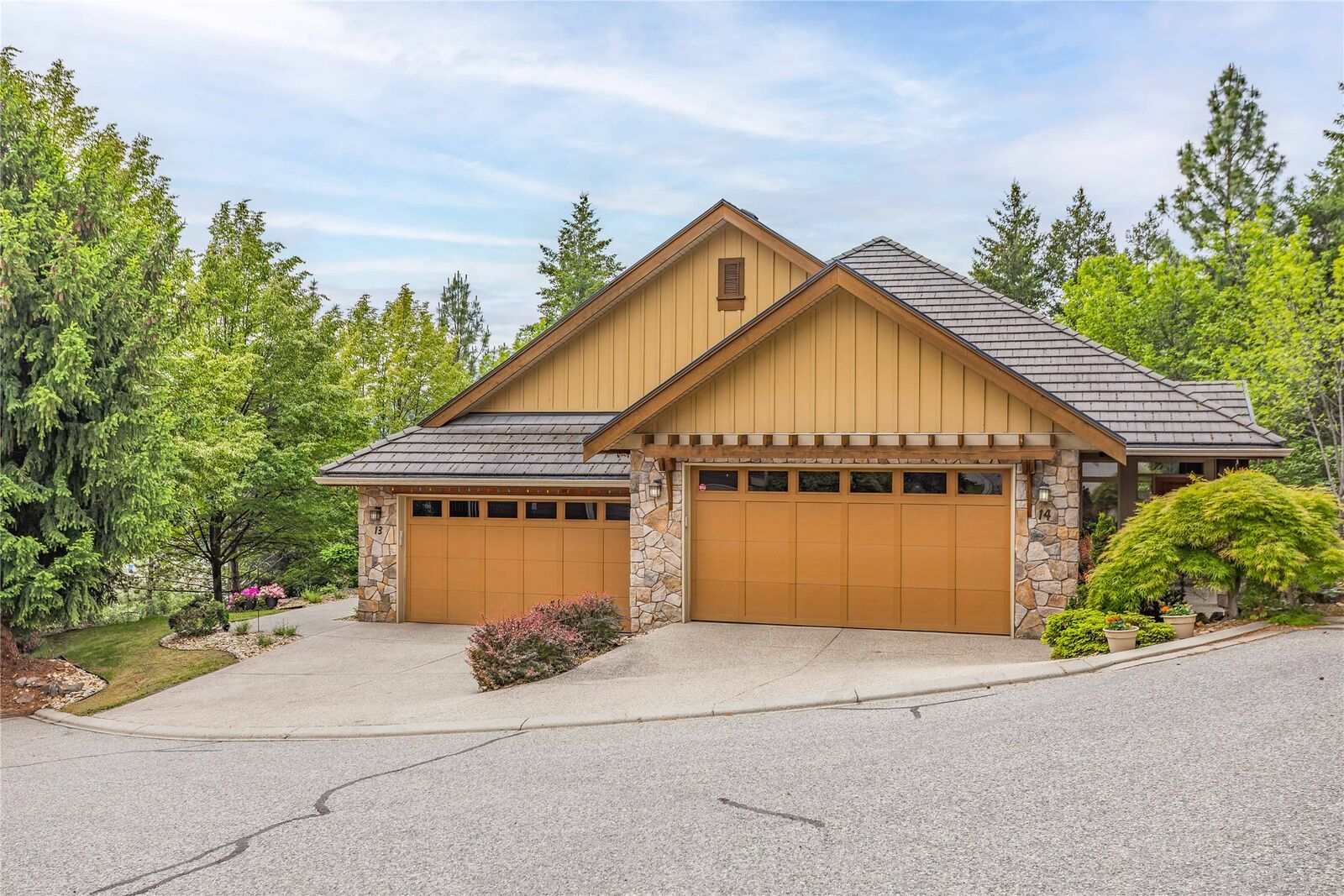 Property Photo: 669 Long Ridge Drive 13 BC V1V 2R9