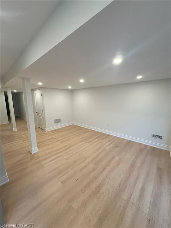 Property Photo:  88 Scarletwood Street Lower  ON L8J 0K8 