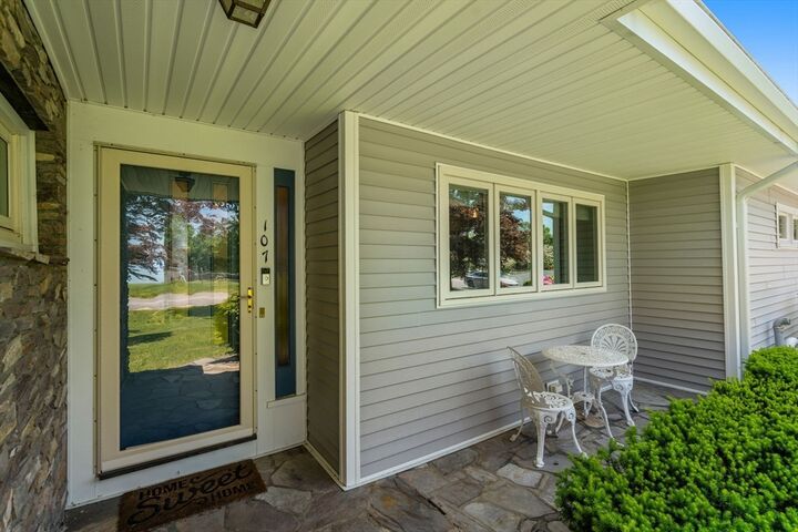 Property Photo:  107 Highland St  MA 01757 