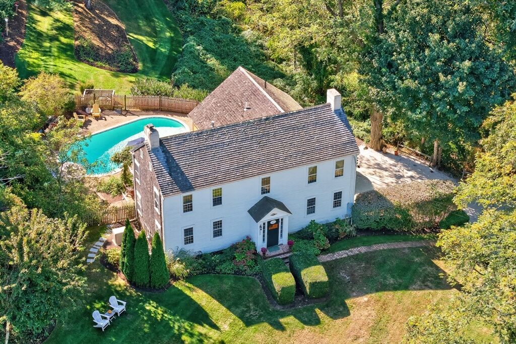 Property Photo:  252 Route 6A  MA 02537 