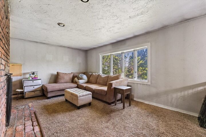 Property Photo:  69 Sandersdale  Rd  MA 01507 