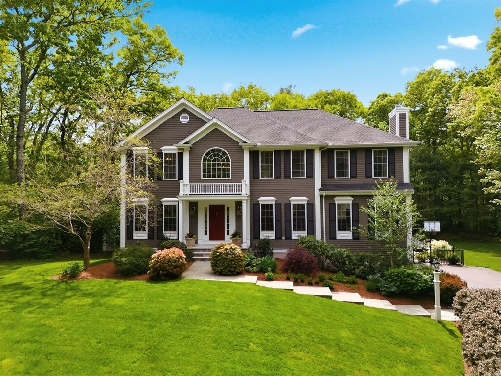 Property Photo:  115 Webster Woods Ln  MA 01845 