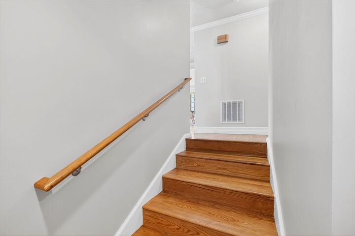 Property Photo:  27 Jefferey Ln 27  MA 01832 