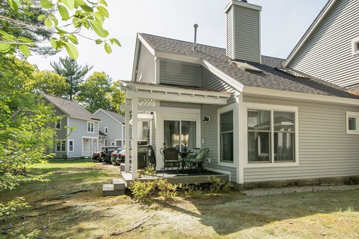 Property Photo:  16 Holly Ct 16  MA 02370 