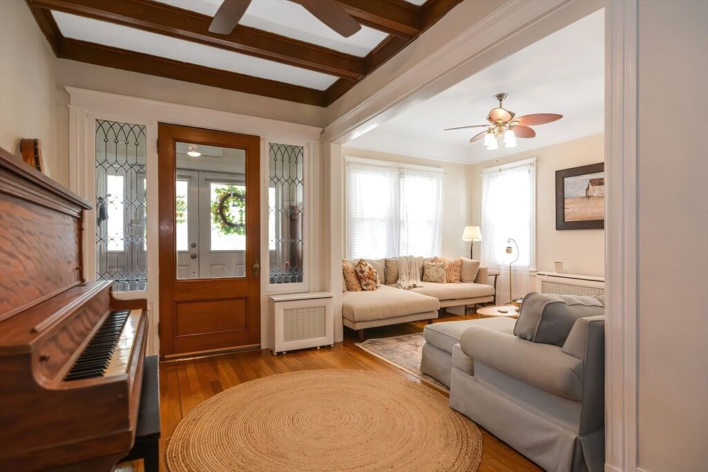 Property Photo:  2 Peirce Rd  MA 01902 