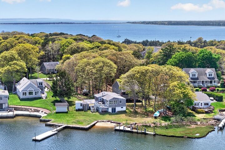 Property Photo:  11 Clamshell Ln  MA 02649 