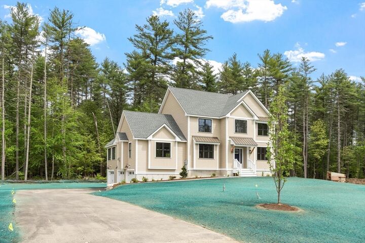 Property Photo:  16 Unkety Brook Way  MA 01827 